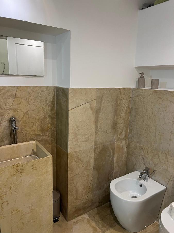 Li Turnisi Apartment Lecce Exteriör bild