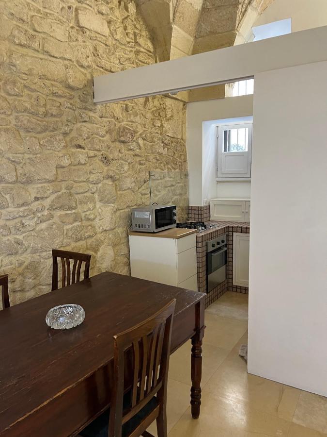 Li Turnisi Apartment Lecce Exteriör bild